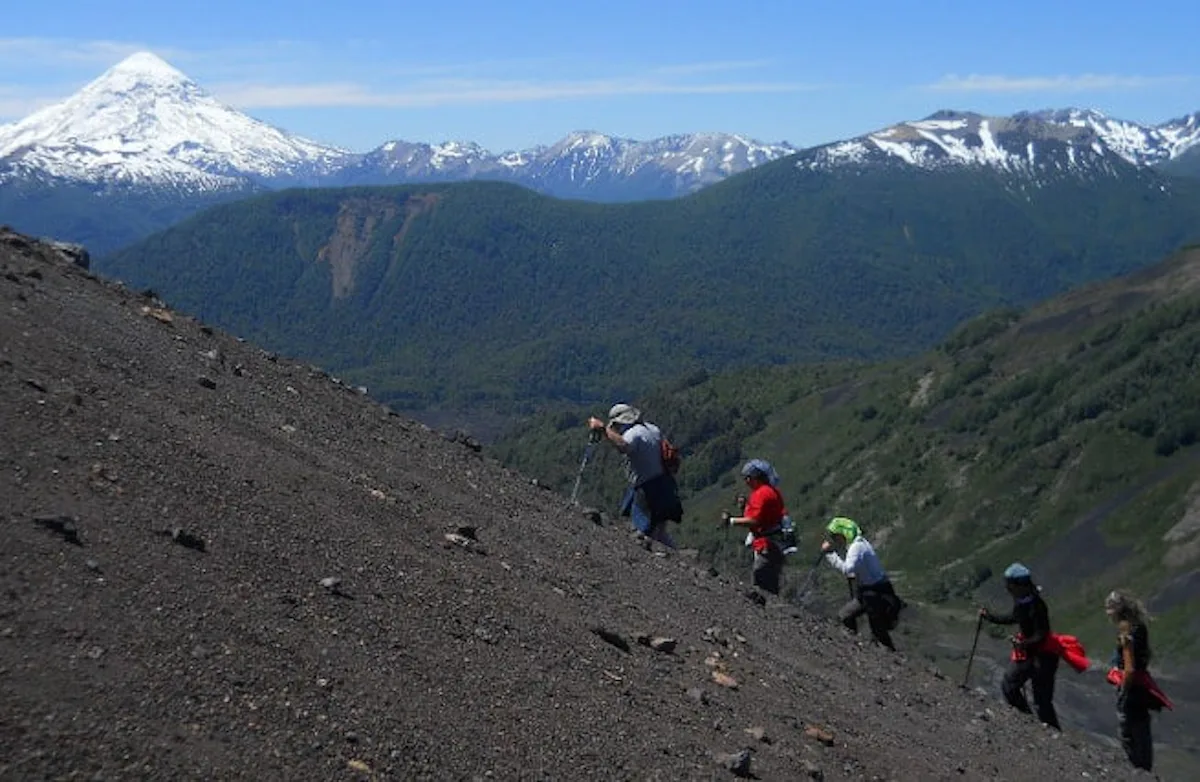 1-day trek to Achen-Ñiyeu Volcano | Argentina