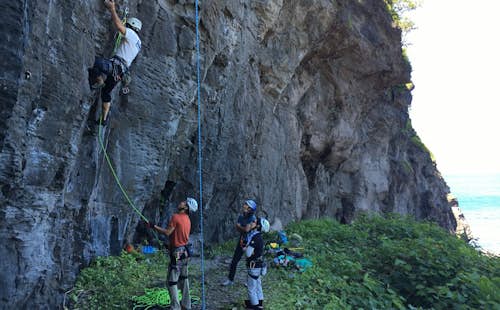 1-Day Intro Course to Rock Climbing in Hokkaido