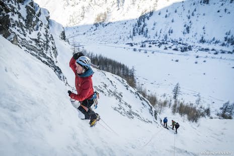 2-day ice climbing course in the Ecrins
