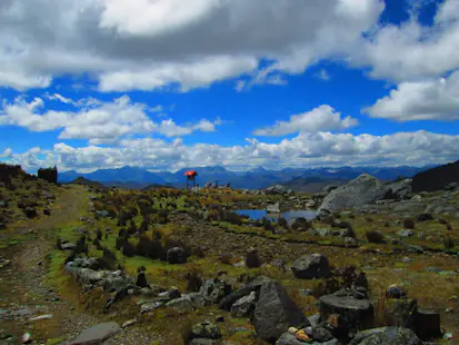 Olleros-Carhuascancha Trek with a guide in 5 days