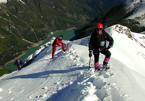 Climbing Großer Wiesbachhorn with a guide