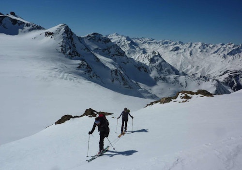 Stubai ski touring course for beginners