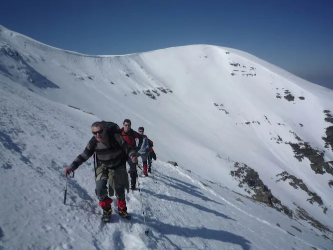 Moncayo summit 2314m ascent in Sierra del Moncayo