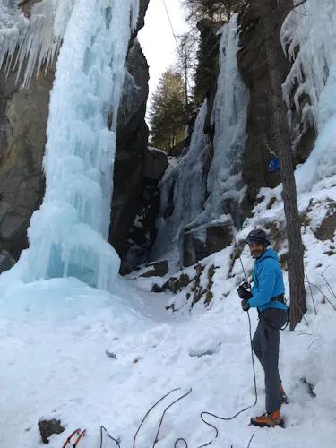 Ice climbing guided tour in Aosta Valley
