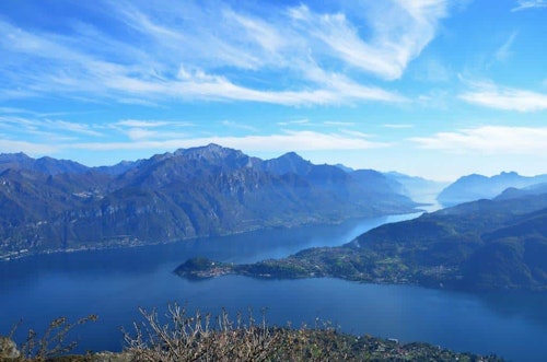 Hiking tour around Lake Como and Switzerland