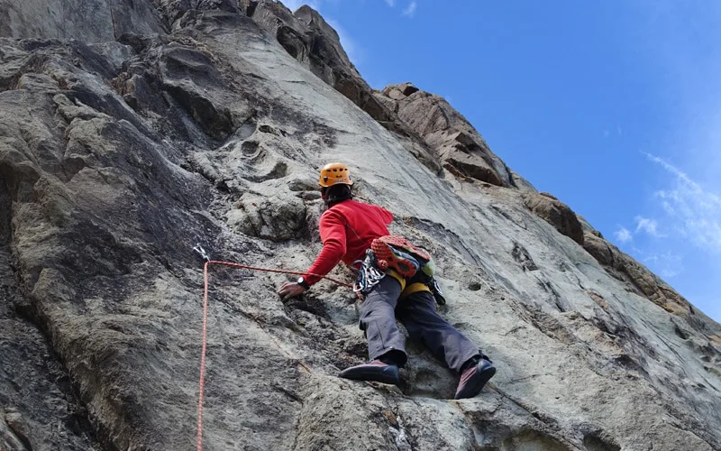 Patagonian rock climbing courses Level I and II