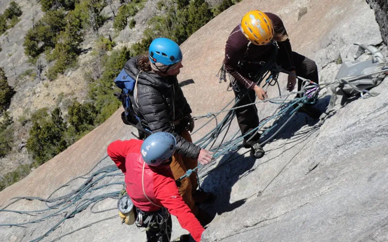 Patagonian rock climbing courses Level I and II