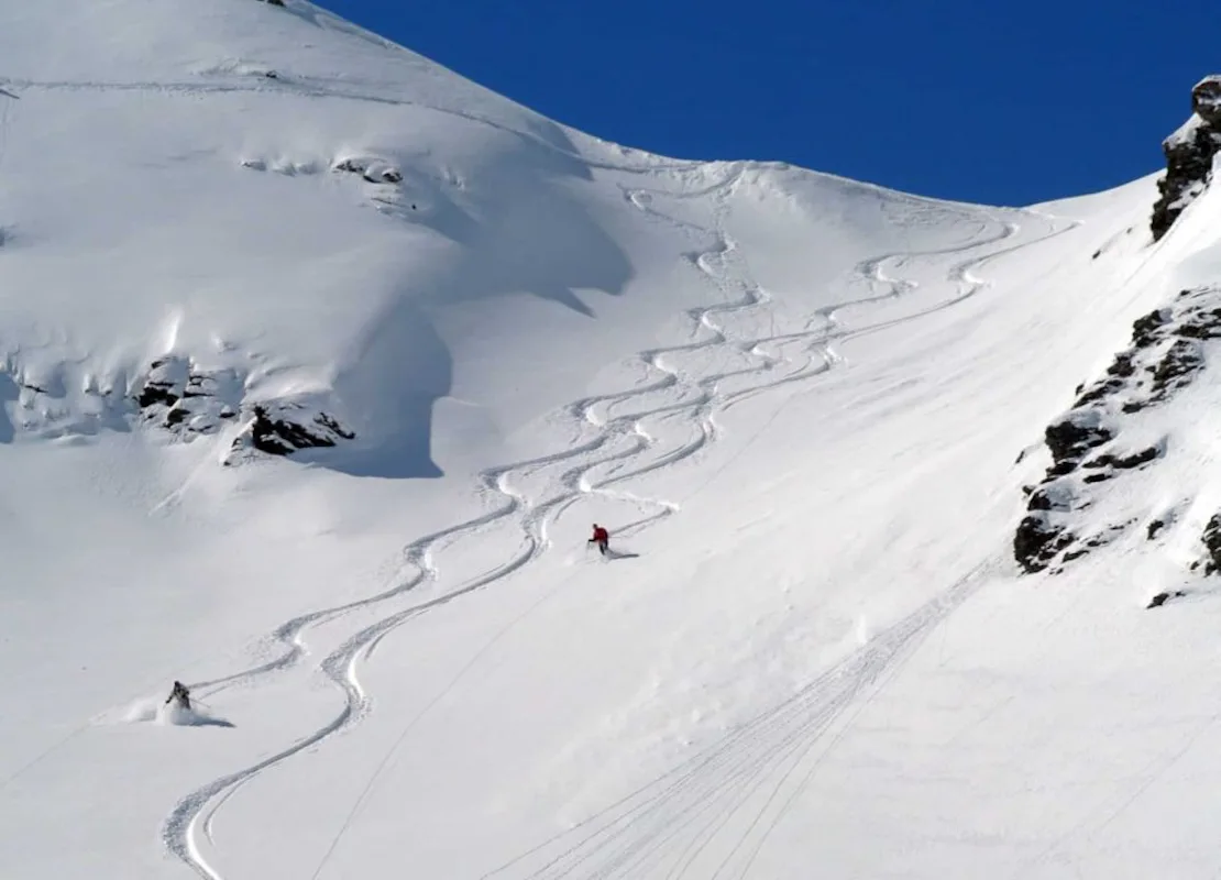 Haute Maurienne Guided Freeride Skiing day | France
