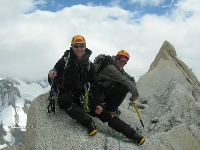 El ascenso guiado de alpinismo en la Aguja Guillaumet