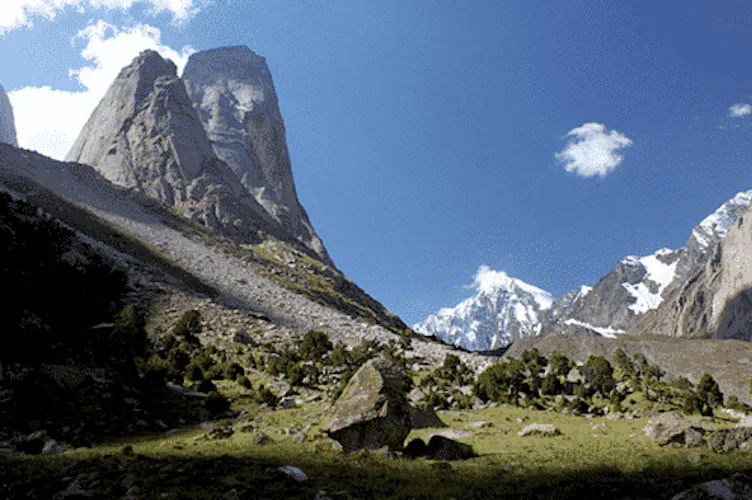 Pamir 20-day guided trekking tour