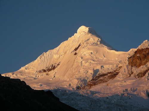 Nevado Tocllaraju west side climbing expedition