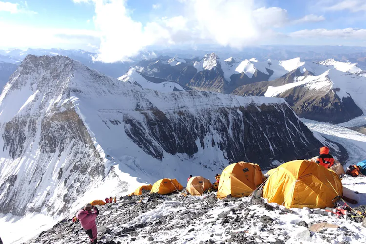 Mount Everest guided expedition from Tibet