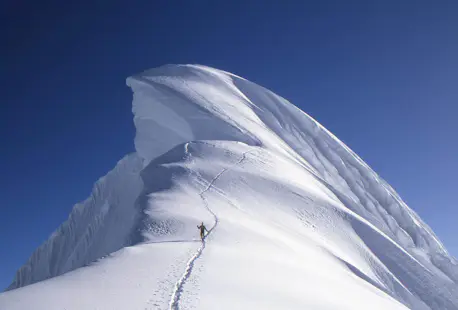 Nevado Chopicalqui 4-day ascent expedition