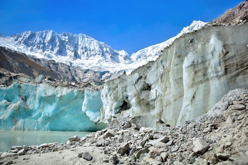 Nevado Vallunaraju 2-day guided climbing expedition