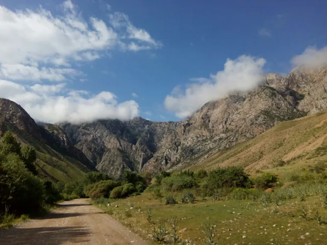 Kyrgyzstan guided hiking tour