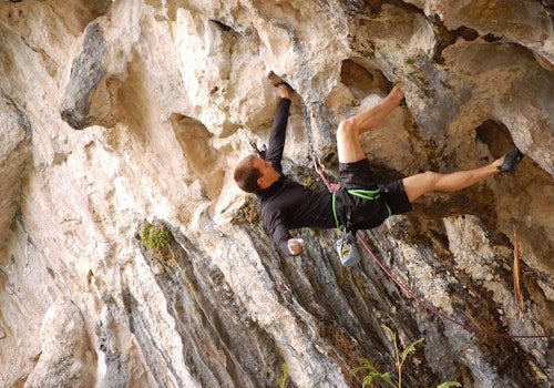 Rock climbing classes for intermediate climbers
