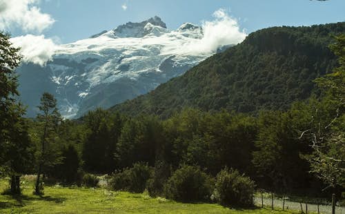 7-day Andes crossing: Vuriloche Pass