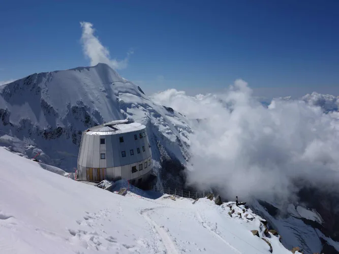 Mont Blanc climbing course