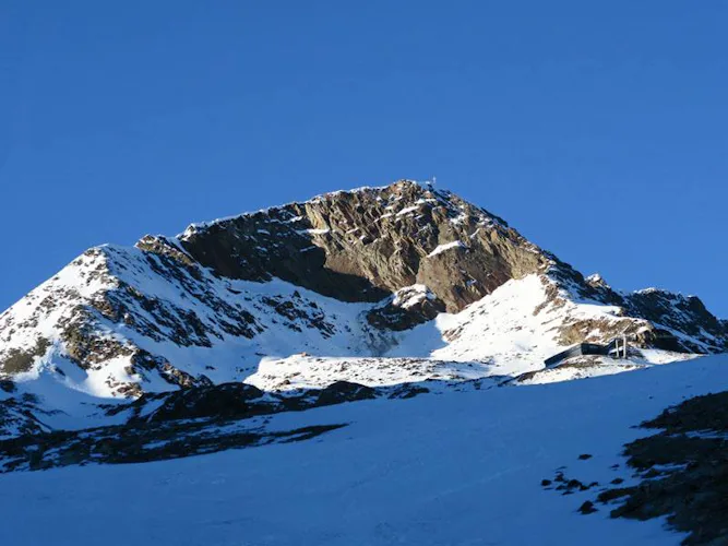 Freeride skiing in the Tyrol
