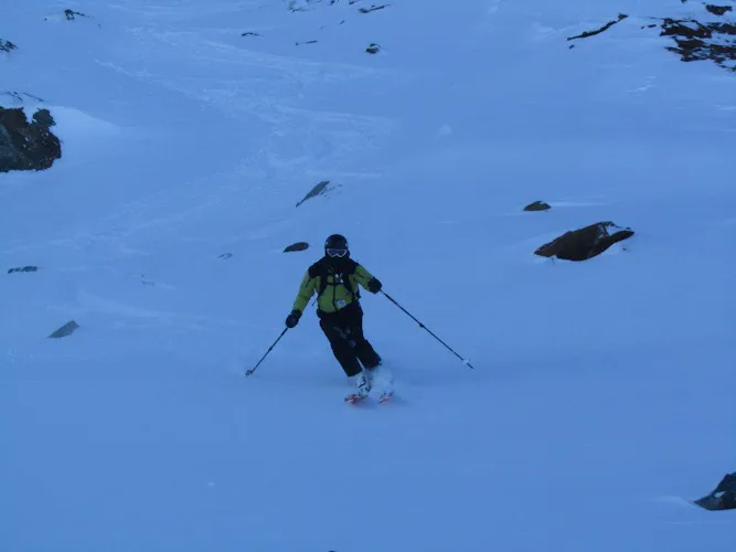 Freeride skiing in the Tyrol