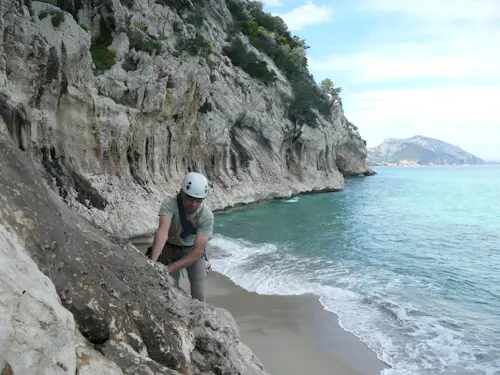 Escalada en roca en Cerdeña, Italia