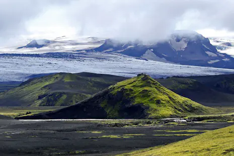 Trekking around Landmannalaugar, in Iceland