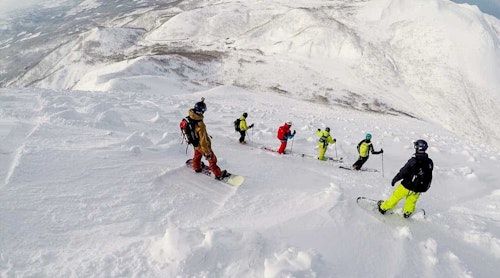 1-week freeride skiing tour in Hokkaido, Japan