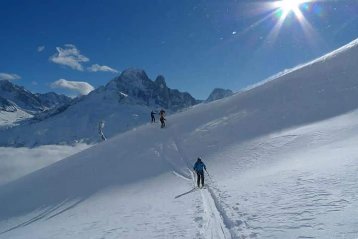 Apprendre les bases du ski de randonnée à Chamonix | undefined