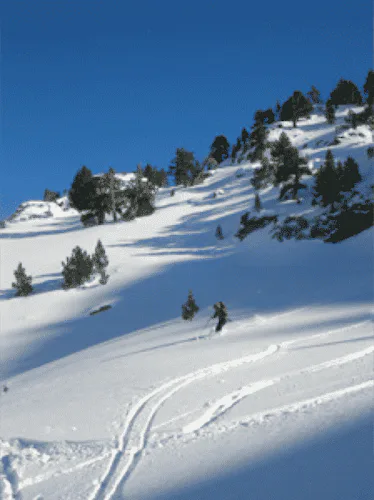 Ski touring in Encantats in the Pyrenees