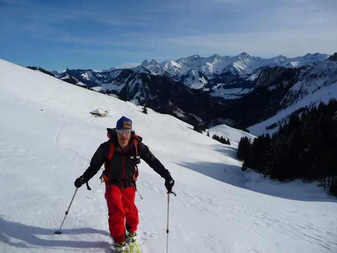 Ski de randonnée avec un guide dans le Jura