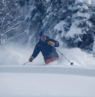 Ski hors piste avec un guide sur le domaine des Portes du Soleil