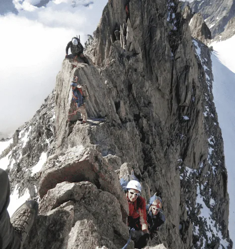 Aiguille d’Entrèves guided climbing traverse-All Inclusive