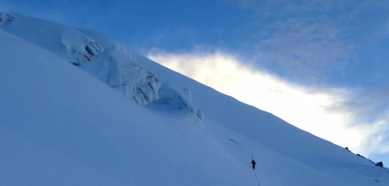Ski mountaineering 2-day traverse in Huayna Potosí