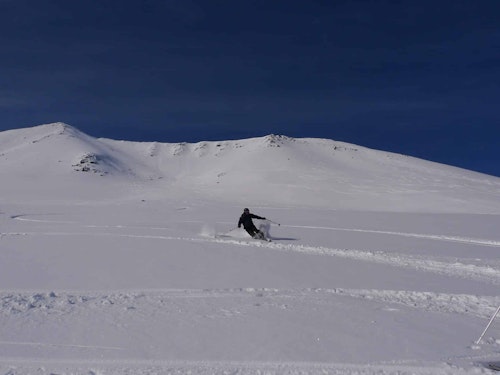 Ski touring in Lyngseidet, Lyngen Alps