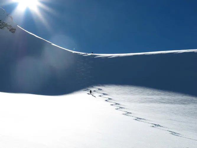 Backcountry skiing program in New Zealand’s Southern Alps