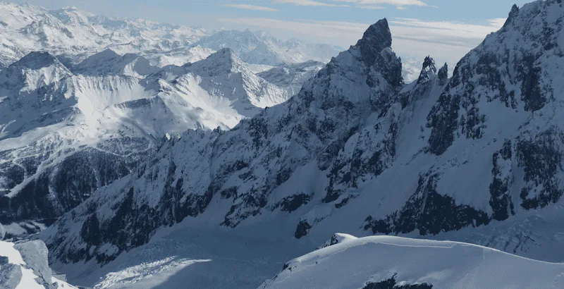 Ascenso Guiado de Esquí Freeride en el Macizo del Mont Blanc