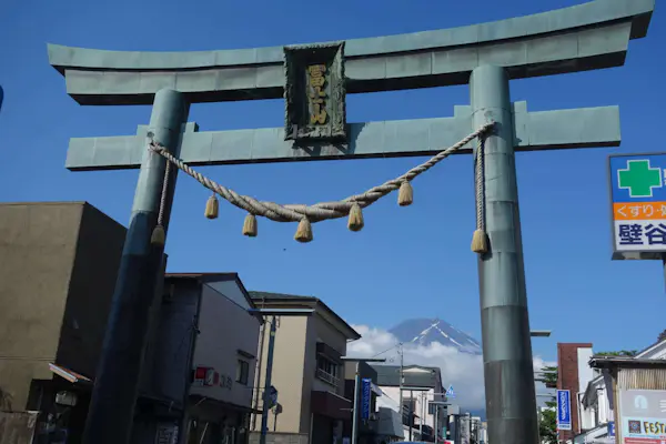 Climbing Mount Fuji with a guide | Japan
