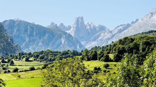 Naranjo de Bulnes, Asturias, 2 Day Guided Climb