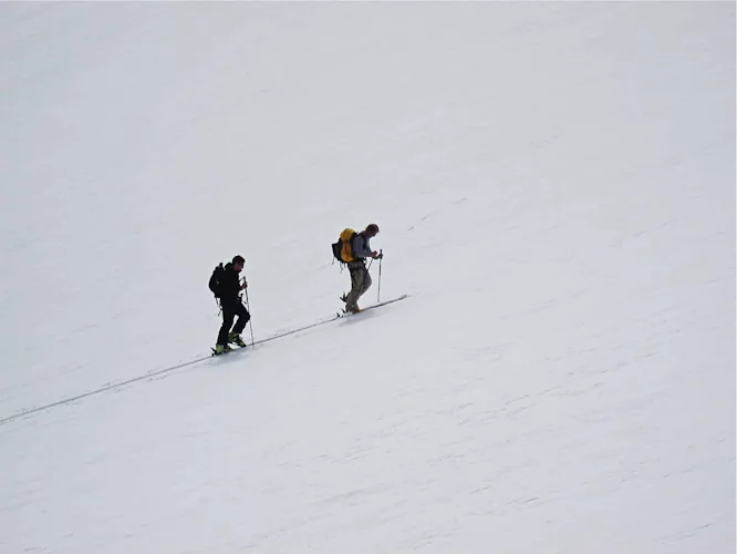 Off piste and ski touring in Alpe d’Huez