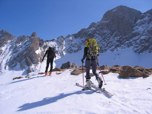 Ski touring in the 2000m of Aragon
