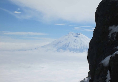 Climbing Illinza Sur peak, Ecuador
