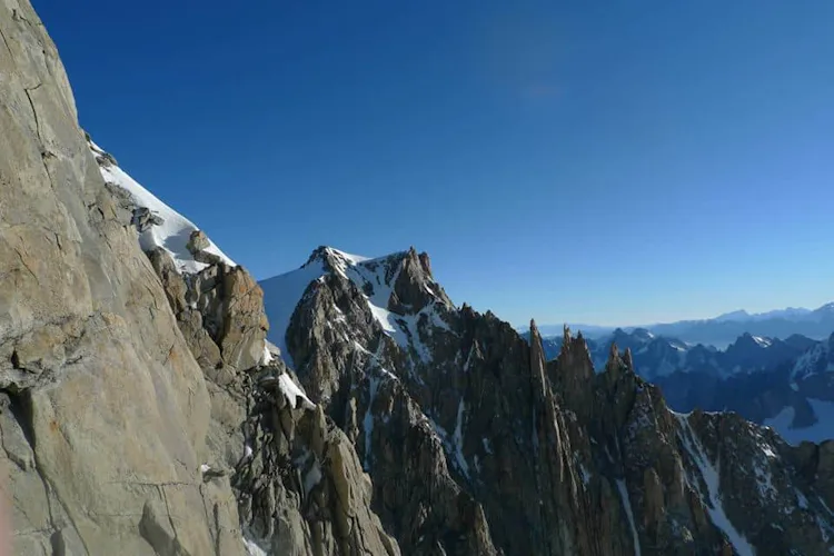 2-day ascent of the Küffner ridge in Mont Blanc