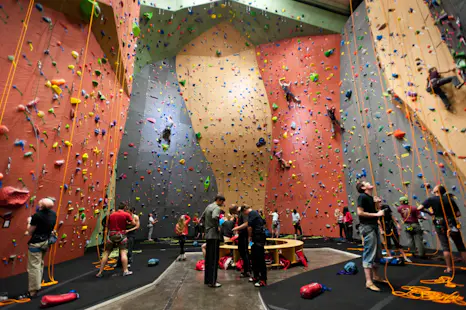 Indoor rock climbing in Namur (Wallonia)