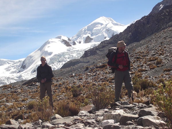 Hiking to North Apolobamba lakes. 8-day trip. AGMTB guide