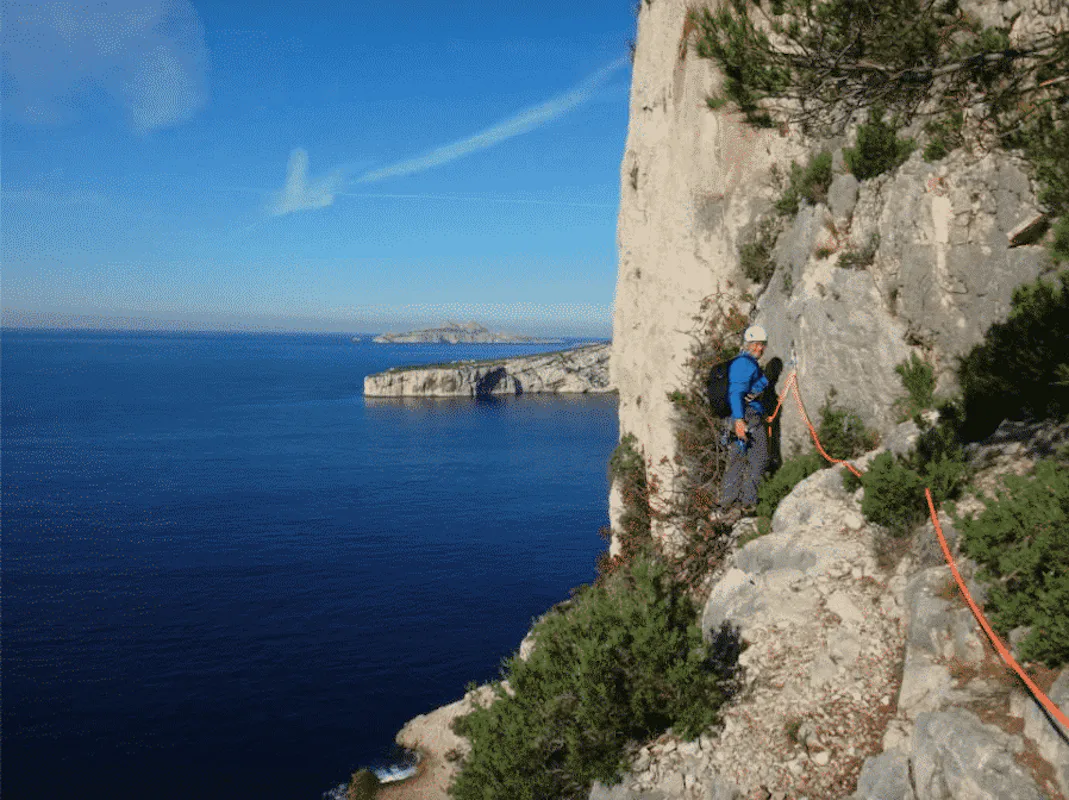 Les Calanques guided climbing