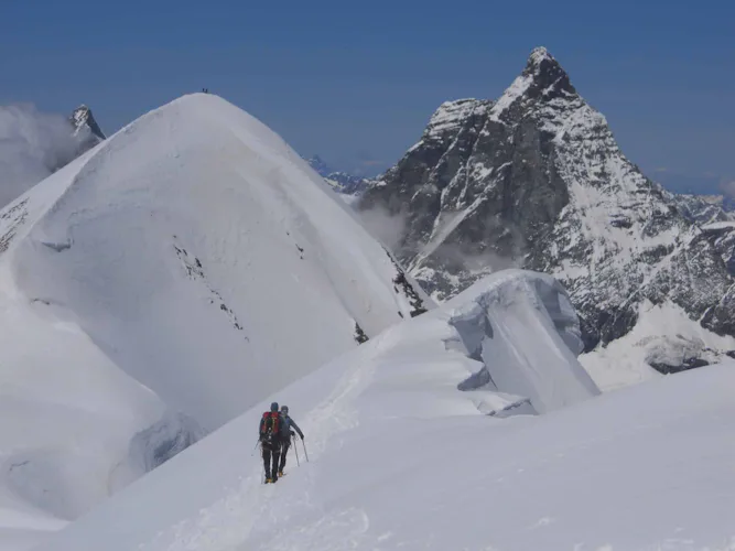 Travesía de ascenso al Monte Rosa y Breithorn