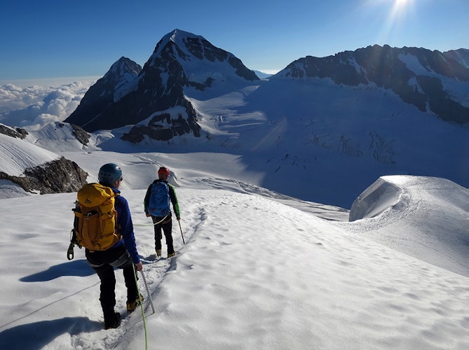 Climbing Jungfrau:  Facts & Information. Routes, Climate, Difficulty, Equipment, Preparation, Cost