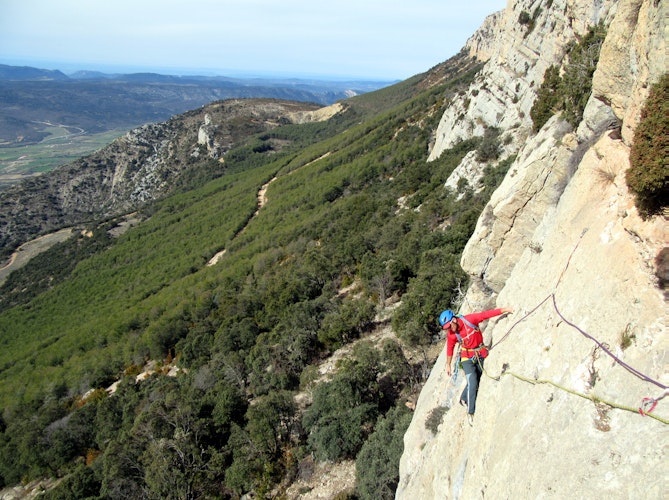 Winter Rock Climbing near Barcelona
