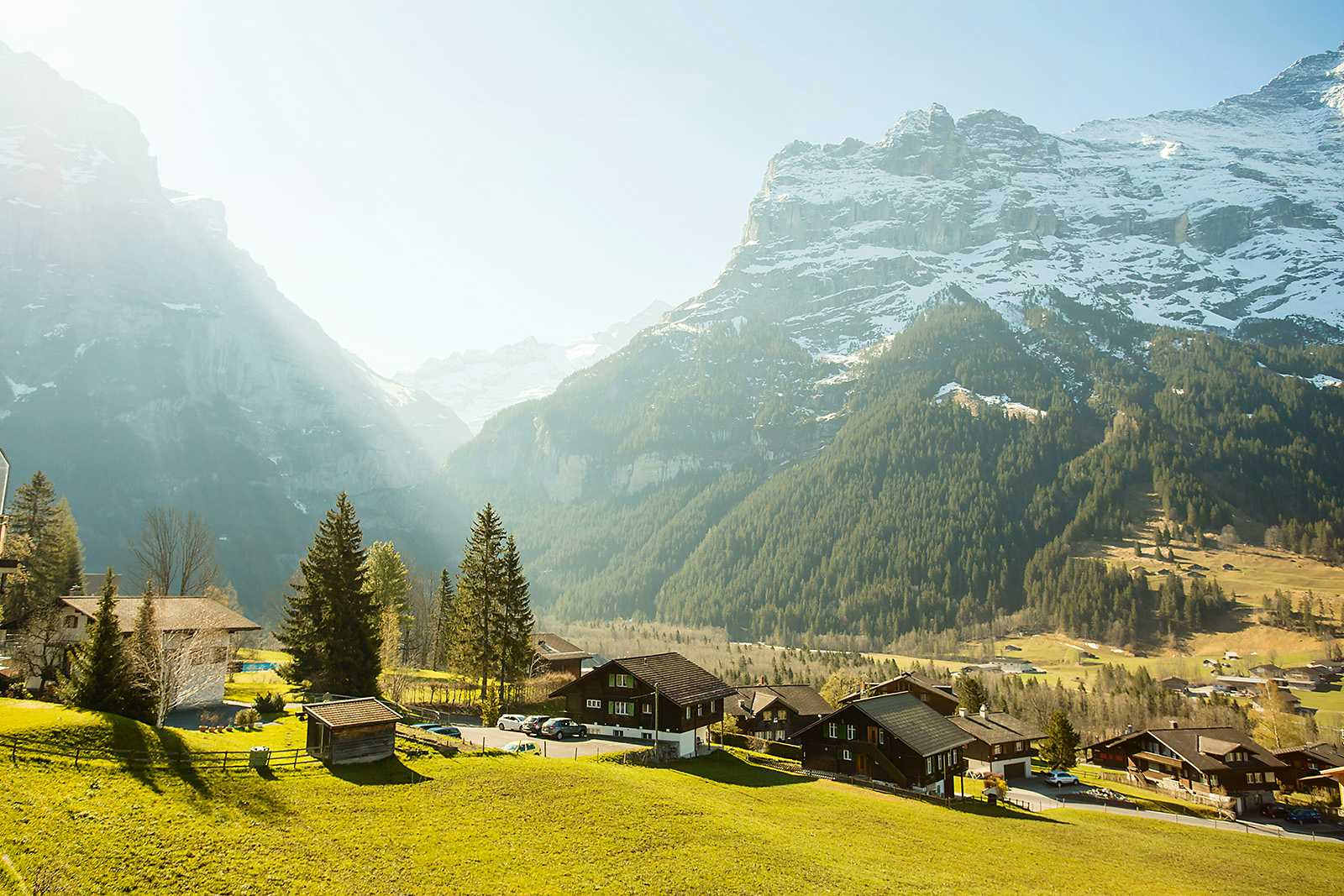 Top 5 Outdoor Adventures for a Holiday in Interlaken