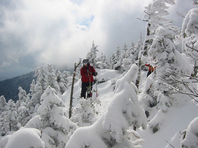 Backcountry Skiing in Stowe, Vermont: All You Need to Know